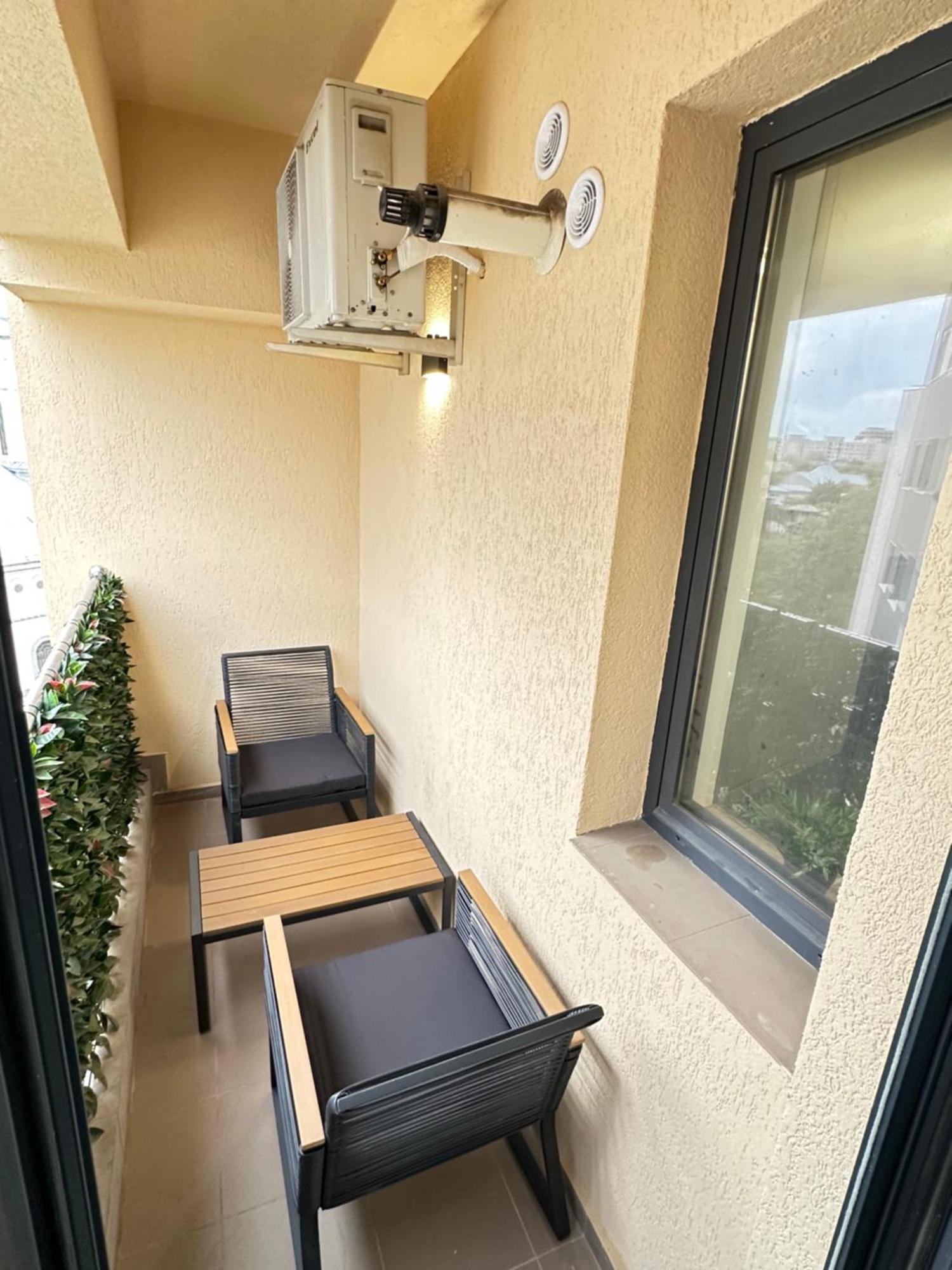 Centru Unirii Luxury Vip Palmier Apartament 2 Camere Cu Terasa Exterioara Amenajata ! Parcare Subterana Privata Climatizata Si Supravegheata Video Dar Doar Cu Rezervare In Limita Locurilor Disponibile !Proprietate In Regim Hoteliep - Nu Are Bucatarie ブカレスト エクステリア 写真